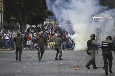 الرئيس الفنزويلي المؤقت يعرض العفو على مادورو مقابل تسليم السلطة