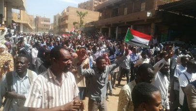 احتجاجات السودان تتصاعد رداً على حظر التجمّعات وفرض الطوارئ