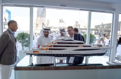 حمدان بن محمد يزور معرض دبي العالمي للقوارب