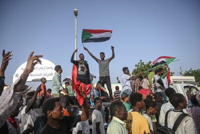 شرطيو السودان يضربون عن العمل ويسلمون مطالبهم للمجلس العسكري