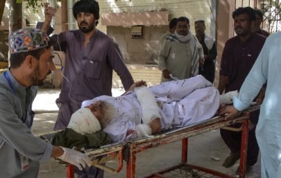 4 قتلى و25 جريحاً في انفجار قنبلة في مسجد بباكستان