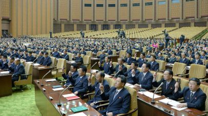 كوريا الشمالية تعدل الدستور لتعزيز سلطة كيم جونغ