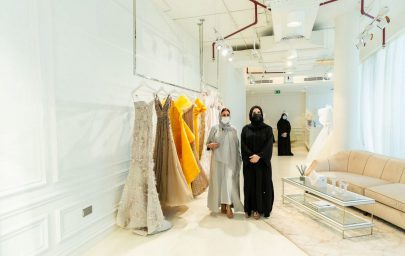 مدير عام “ثقافية دبي” تتفقد متاجر التجزئة وصالات العرض “حي دبي للتصميم”