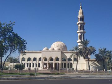 مسجد فاطمة بنت عبد الرحمن في أبوظبي