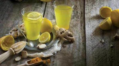 عصير الليمون بالكركم يساعد في التغلب على إحباط “كورونا”