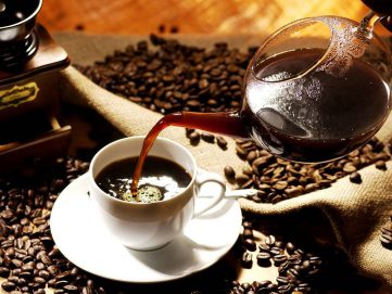 الإفراط في شرب القهوة يحمي من سرطان البروستات
