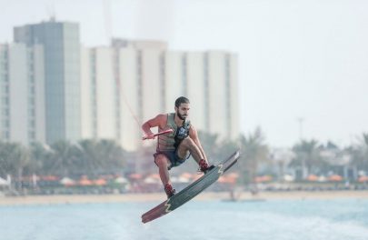    الجولة الأولى من بطولة الإمارات للتزلج على الماء في أبوظبي تنطلق اليوم
