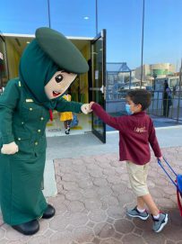 شرطة دبي تحتفل بيوم الطفل الإماراتي ضمن فعاليات توعوية ترفيهية