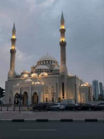 مسجد النور في الشارقة