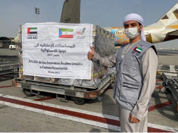 الإمارات تُرسل مساعدات غذائية وطبية عاجلة للمتأثرين بـانفجار “باتا” بغينيا الاستوائية