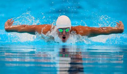 السباحة تقوّي الرئتين وتخفّض ضغط الدم