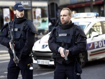 فرنسا تعتقل مُتهماً بإطلاق نار في بلانتير