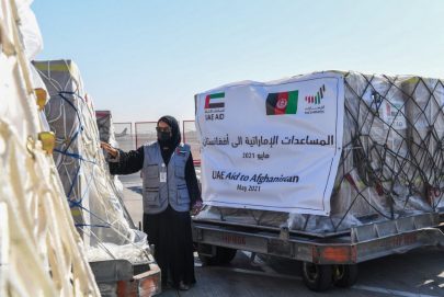 الإمارات ترسل طائرة تحمل 37 طناً من المواد الغذائية إلى أفغانستان