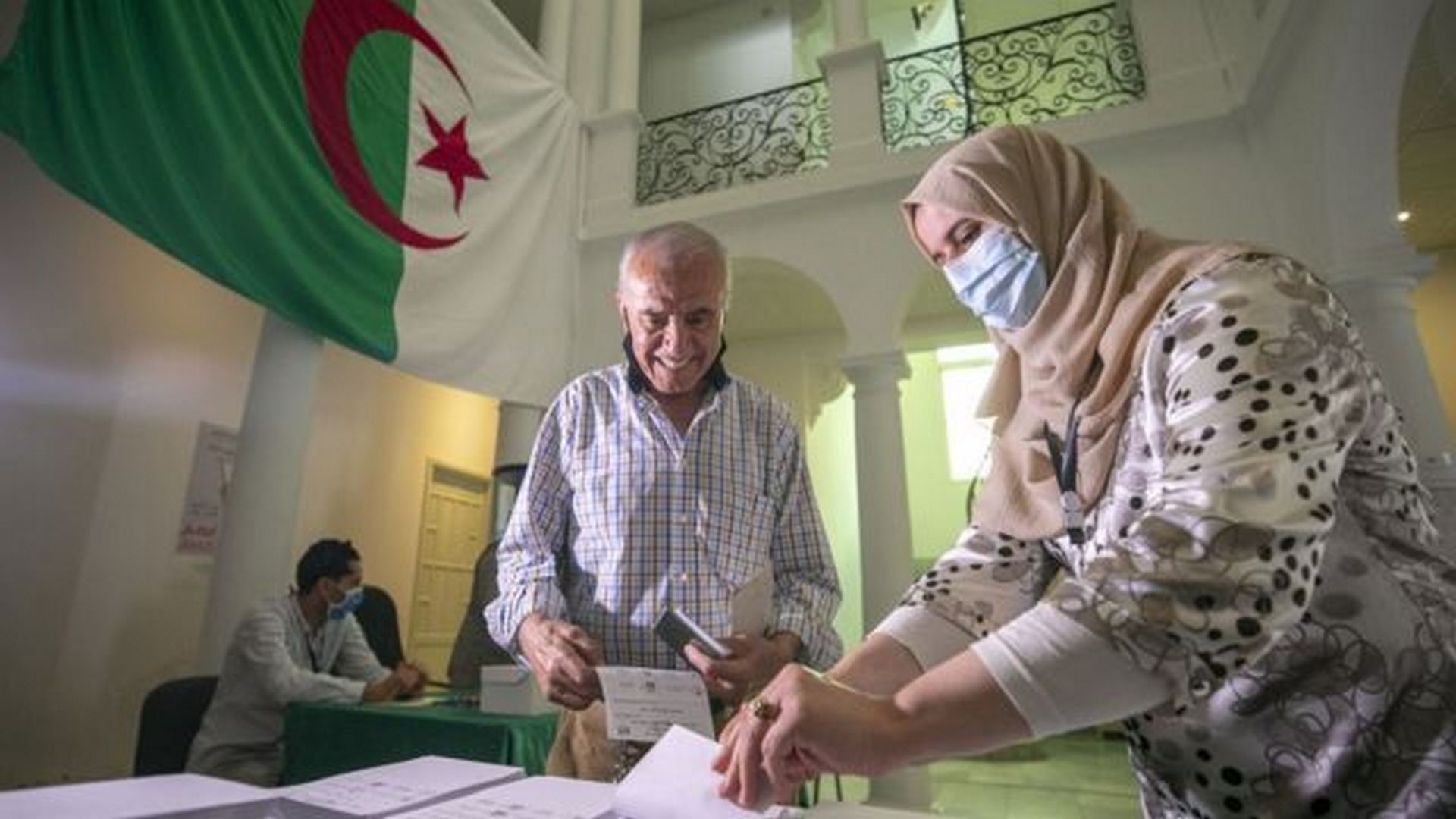 انتخابات الجزائر : قراءة في السياقات والنتائج