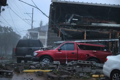 إعصار “إيدا” يضرب لويزيانا الأمريكية ويغرق نيو أورلينز في الظلام