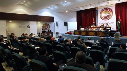 البرلمان الليبي يواصل مطاردة الحكومة