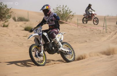 محمد البلوشي إلى الدوحة الأربعاء للمنافسة على لقب مونديال الدراجات النارية