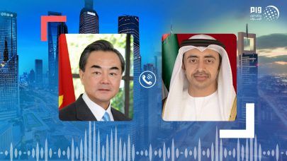 عبدالله بن زايد ووزير خارجية الصين يبحثان علاقات الصداقة والشراكة الاستراتيجية وعدداً من الملفات المهمة