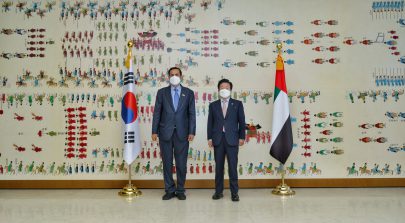 صقر غباش يبحث تعزيز التعاون البرلماني مع رئيس الجمعية الوطنية الكورية