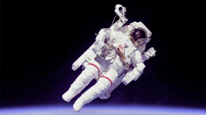 خبيرة ألمانية: رواد الفضاء يصبحون أطول مع انعدام الجاذبية