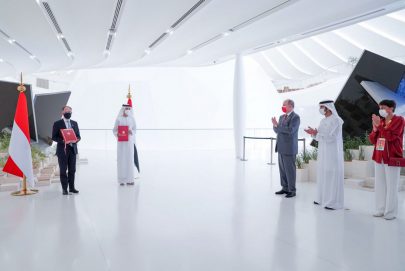 حمدان بن محمد يلتقي أمير موناكو في جناح الإمارات بـ “إكسبو دبي”