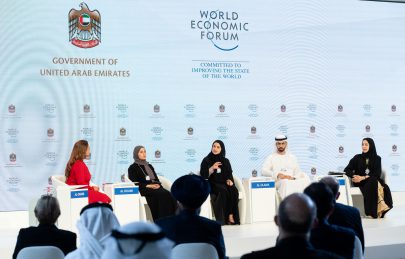 وزراء في حكومة الإمارات يشاركون خبراء العالم توجهات الدولة للخمسين الجديدة