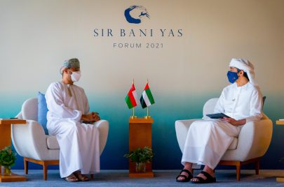 عبدالله بن زايد يبحث تعزيز التعاون مع وزراء خارجية سلطنة عمان وموريتانيا وسلوفاكيا