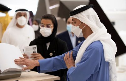 هزاع بن زايد يزور جناحي الإمارات و”الرؤية” في “إكسبو دبي”
