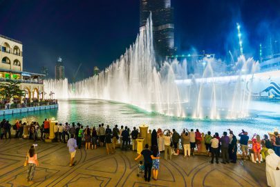 الإمارات وجهة سياحية واحدة ترسم مسارها ” مبادئ الخمسين”