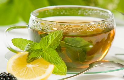 دراسة: الشاي الأخضر يساعد في تقليل خطر الإصابة بالسرطان