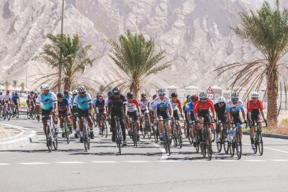 220 دراجاً يشاركون في تحدي صعود جبل حفيت بطواف الإمارات المجتمعي