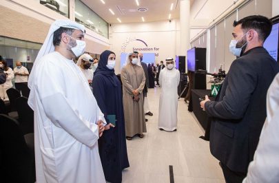 سارة الأميري تزور مجلس أبحاث التكنولوجيا المتطورة ومراكز البحوث المتخصصة في أبوظبي