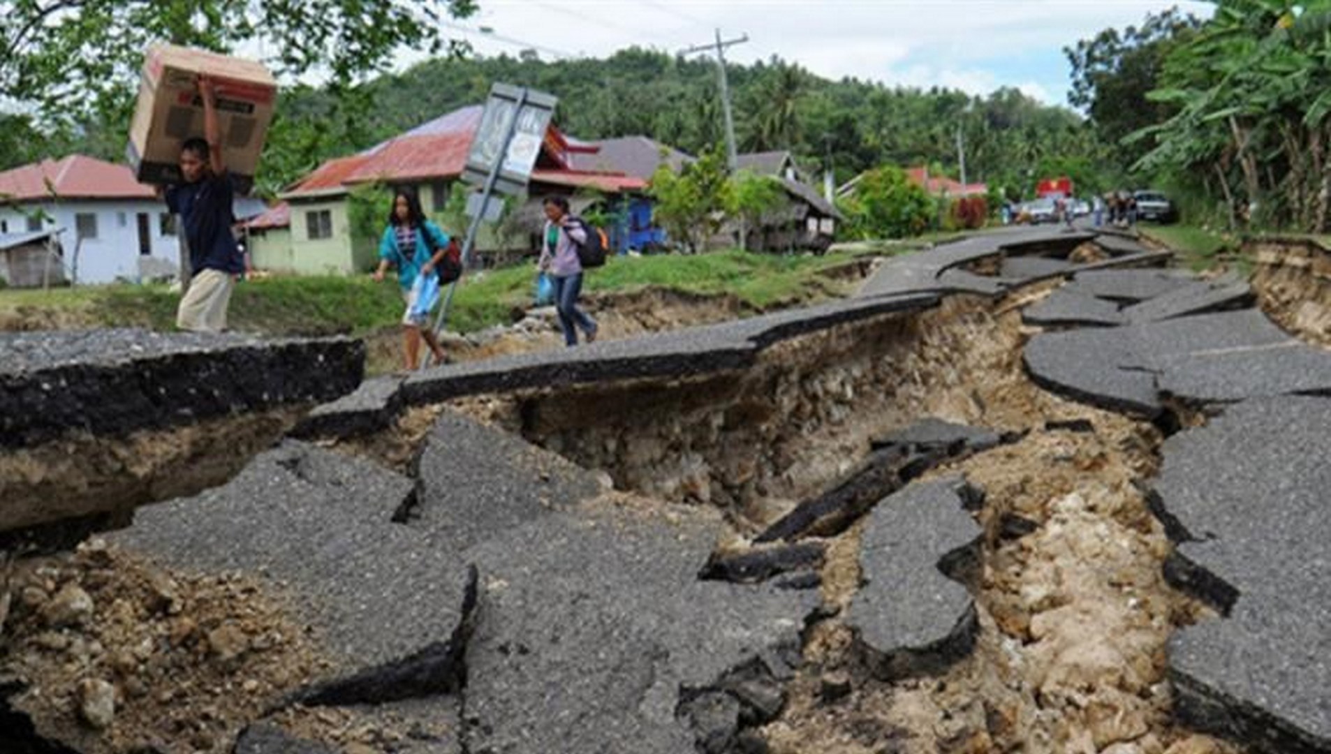 زلزال بقوة 6.1 يضرب الفلبين