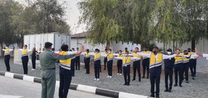 شرطة دبي تنظم دورة مهارات تنظيم حركة السير لموظفي الأمن