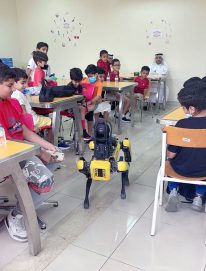 “كهرباء ومياه دبي” تعرف الطلبة بأحدث التقنيات الاحلالية