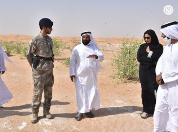 شرطة أبوظبي وهيئة البيئة تطلعان على أفضل الممارسات بالمحميات