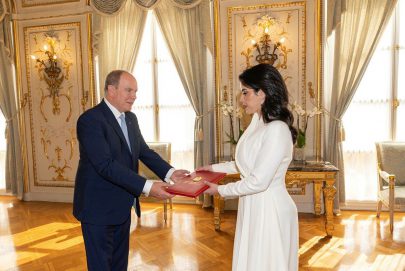 سفيرة الإمارات تقدم أوراق اعتمادها إلى أمير موناكو‎‎