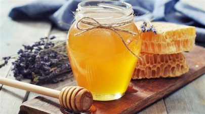 العسل الخام يخفض الجلوكوز والكولسترول