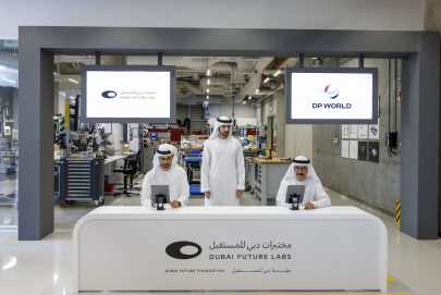 حمدان بن محمد يشهد توقيع اتفاقيات شراكة في “مختبرات دبي للمستقبل” لتوظيف تقنيات المستقبل في قطاعات الطيران والخدمات اللوجستية