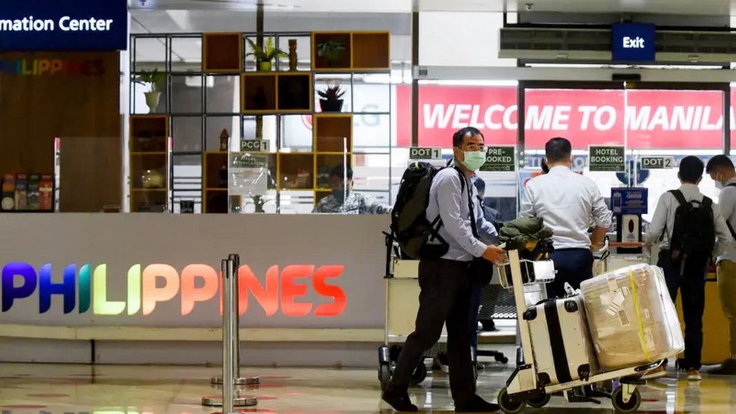 بسبب مشكلة تقنية.. آلاف المسافرين عالقون في مطارات الفلبين