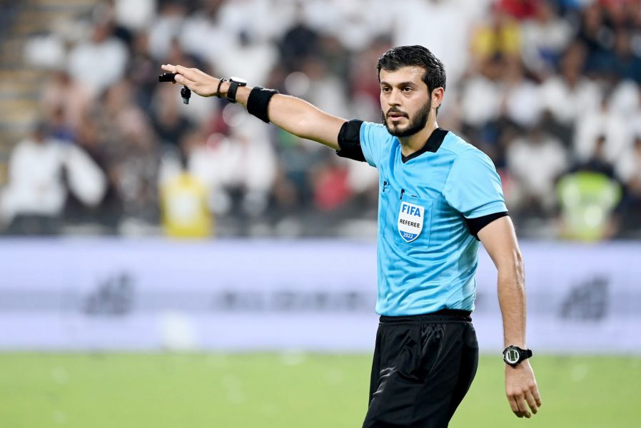 مشاركات آسيوية وخليجية وإقليمية لقضاة الملاعب الإماراتية خلال يناير