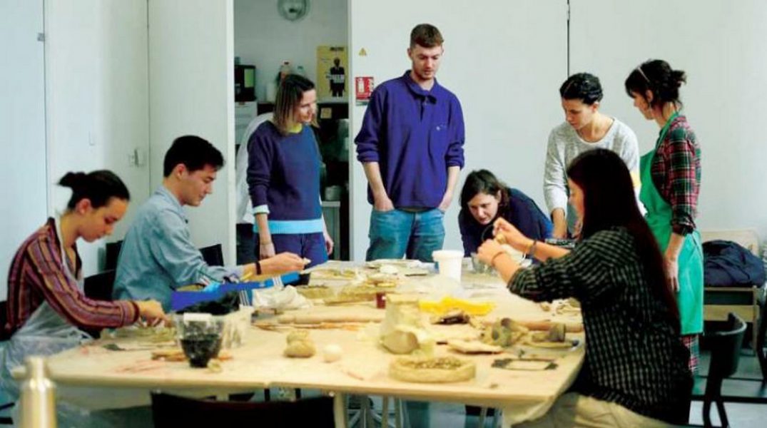 «الفن بوصفة طبية» علاج للمرضى النفسيين