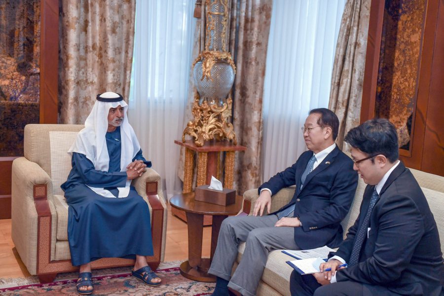 نهيان بن مبارك: الإمارات وكوريا الجنوبية ترتبطان بعلاقات استراتيجية راسخة