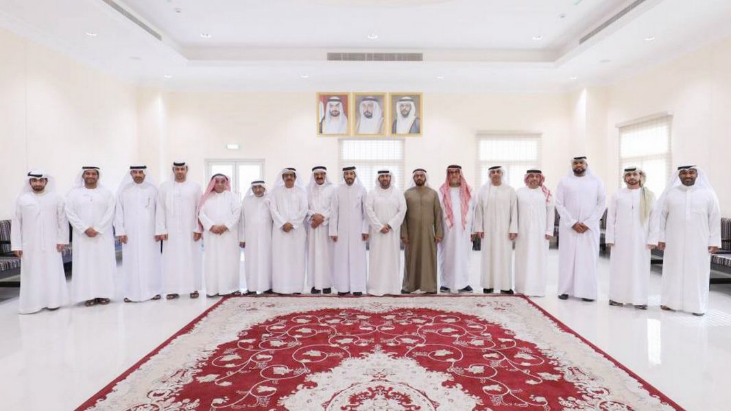 ماجد بن سلطان القاسمي يلتقى  14 من رؤساء مجالس الضواحي في الشارقة ‎‎