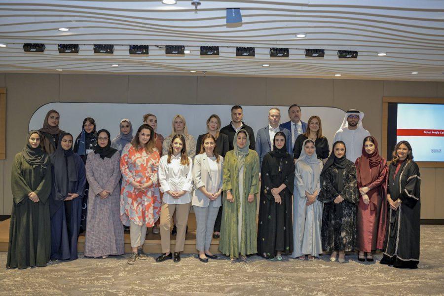 وفد حكومي صربي يطلع على تجربة دبي الرائدة في مجال الإعلام والاتصال الإستراتيجي