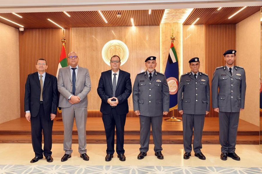 مدير عام شرطة أبوظبي يبحث تعزيز التعاون في المجالات الشرطية مع مدير عام الأمن الوطني التونسي‎‎