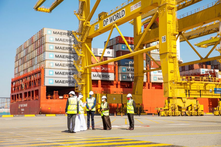 شراكة بين “دي بي ورلد” و “ميرسك” في ميناء جبل علي