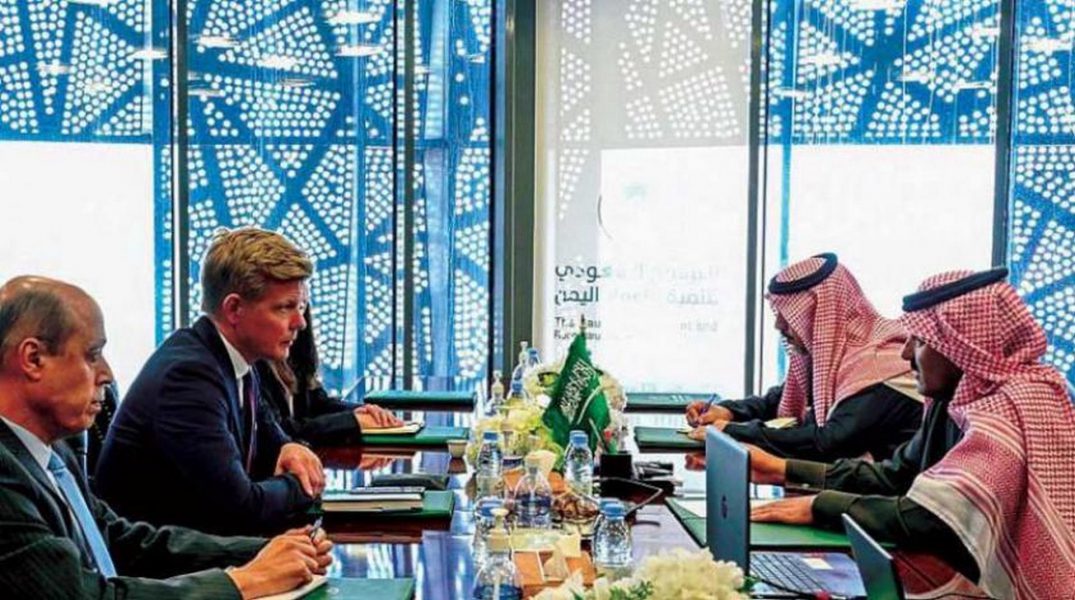 غروندبرغ يناقش في الرياض وعدن جهود السلام اليمنية