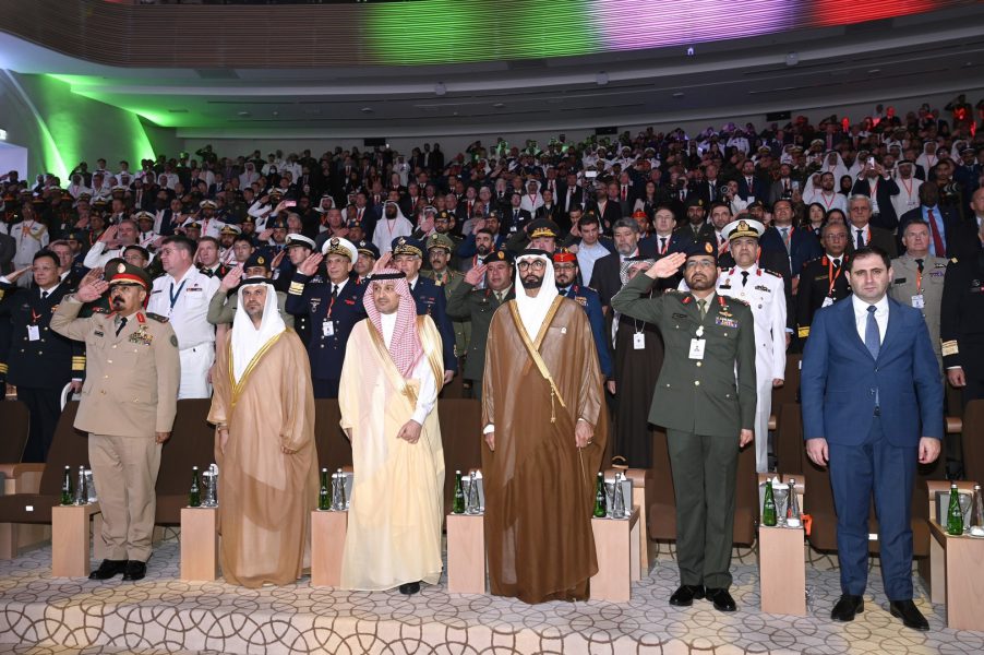 تحت رعاية رئيس الدولة.. انطلاق مؤتمر الدفاع الدولي بمشاركة 1800 من القادة وصناع القرار