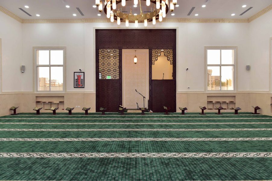 زايد بن سعيد بن زايد يفتتح مسجدا جديدا في مدينة خليفة بأبوظبي